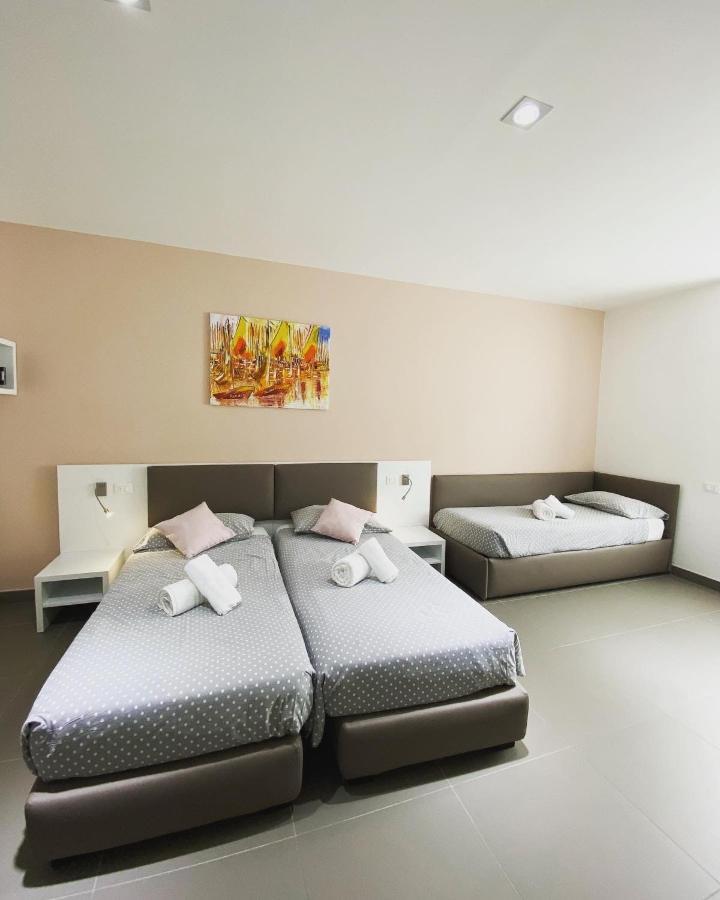 Hotel Aurora & Appartamenti Torbole Sul Garda Luaran gambar
