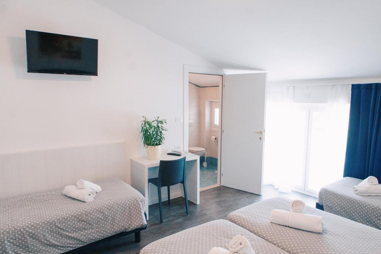 Hotel Aurora & Appartamenti Torbole Sul Garda Luaran gambar