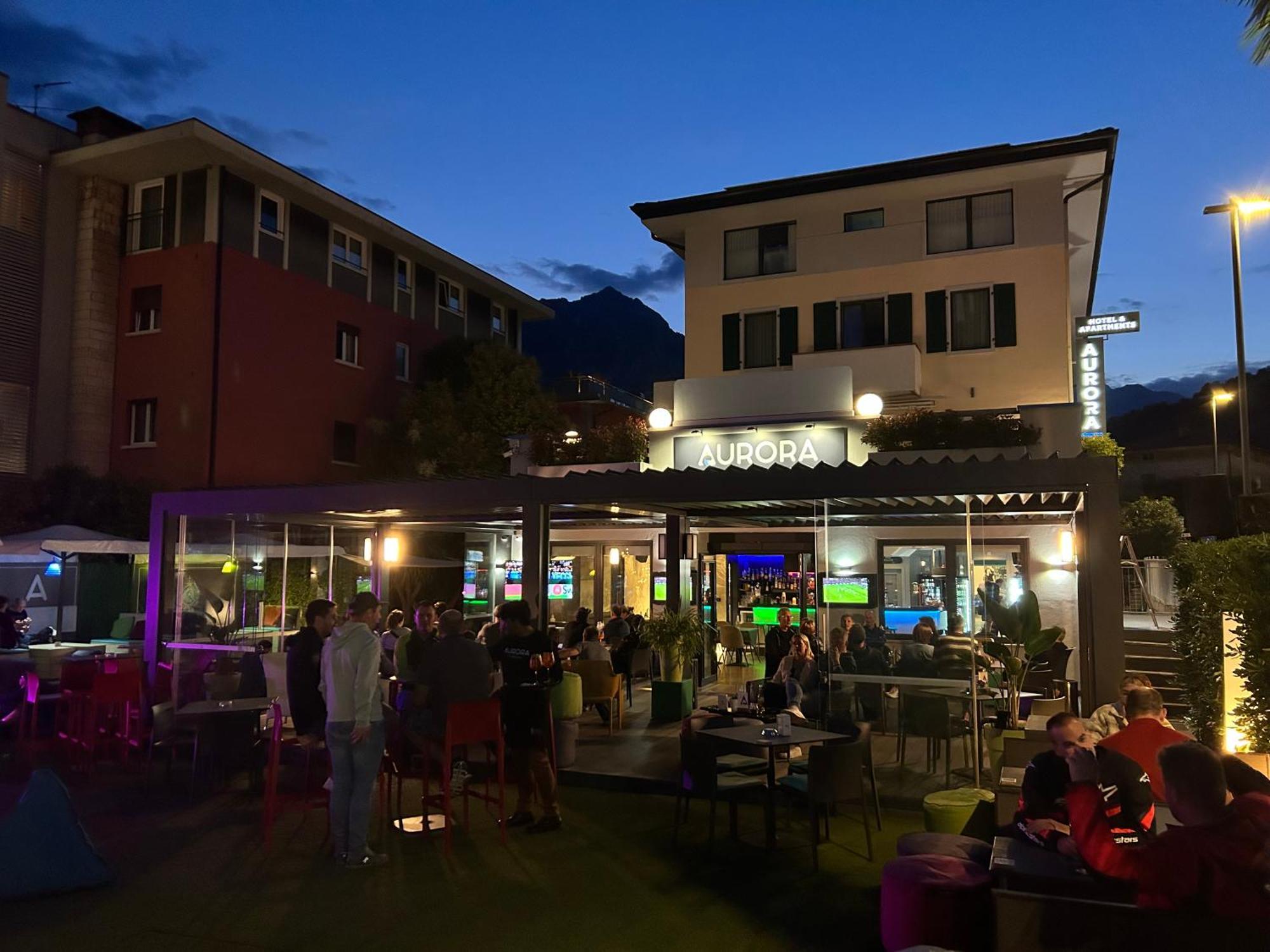 Hotel Aurora & Appartamenti Torbole Sul Garda Luaran gambar